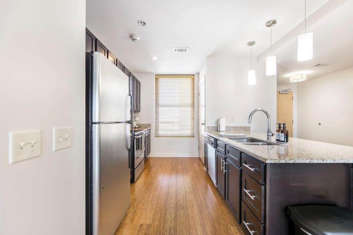 The Lofts At Cherry Dt W Amenities *